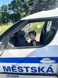 POLICIE v MŠ