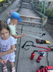 POLICIE v MŠ